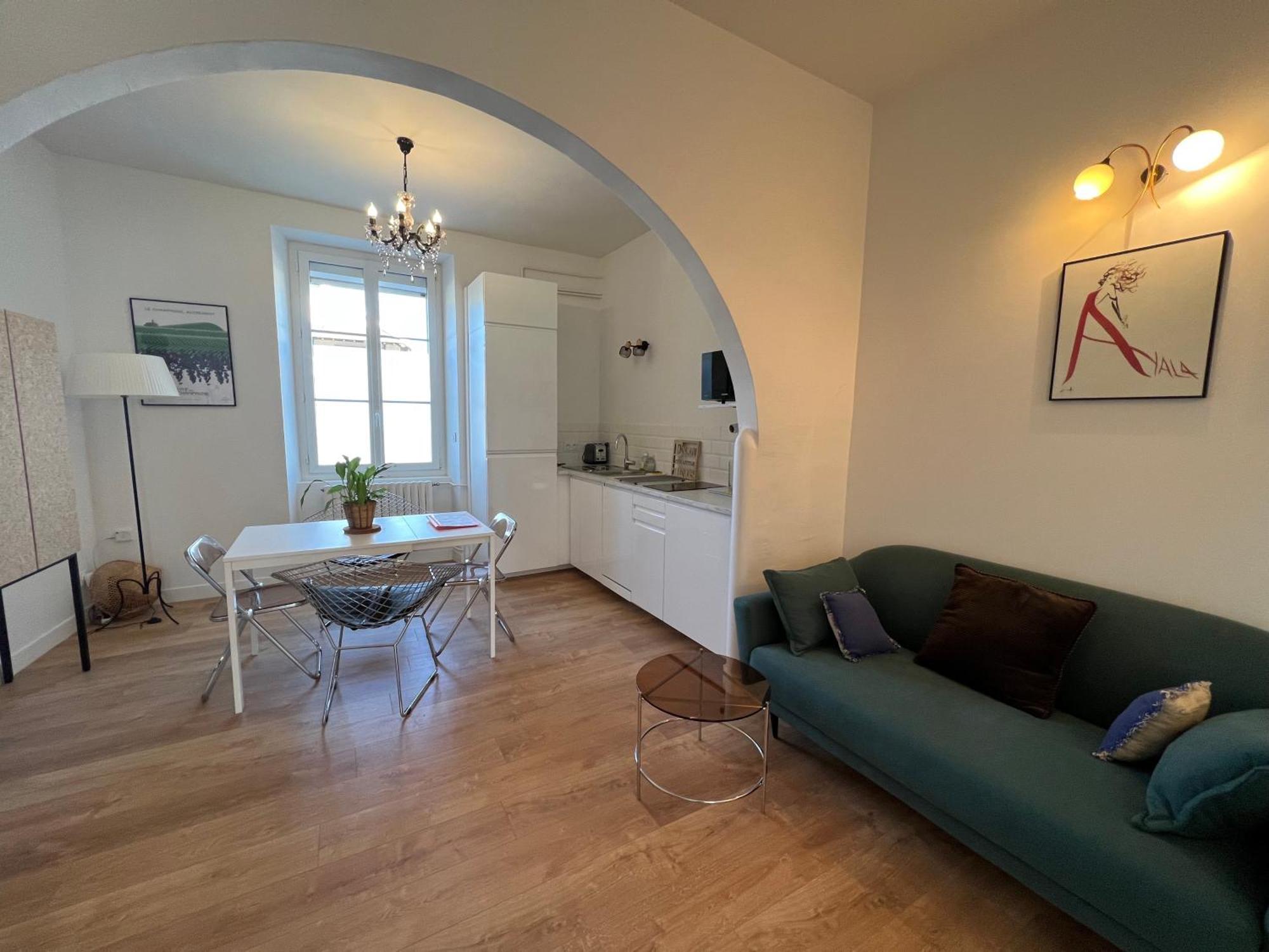Secret Garden Apartment Ay-Champagne Bagian luar foto